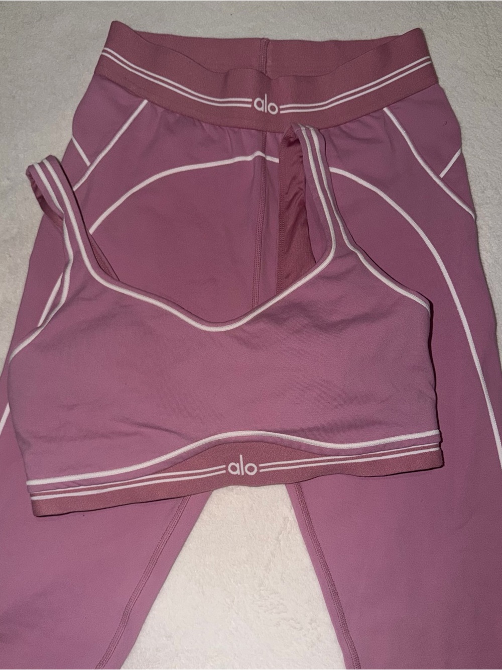 ALO Yoga Women Rose Pink Leggings and Matching Sports Bra